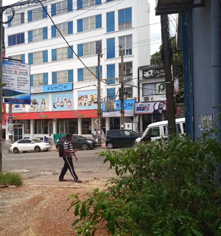 Ocean Pebbles Διαμέρισμα Dehiwala-Mount Lavinia Εξωτερικό φωτογραφία
